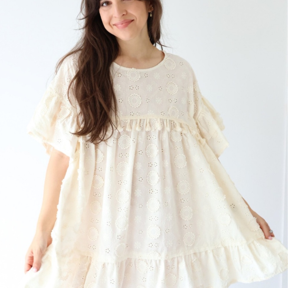 POL Cream Eyelet Top